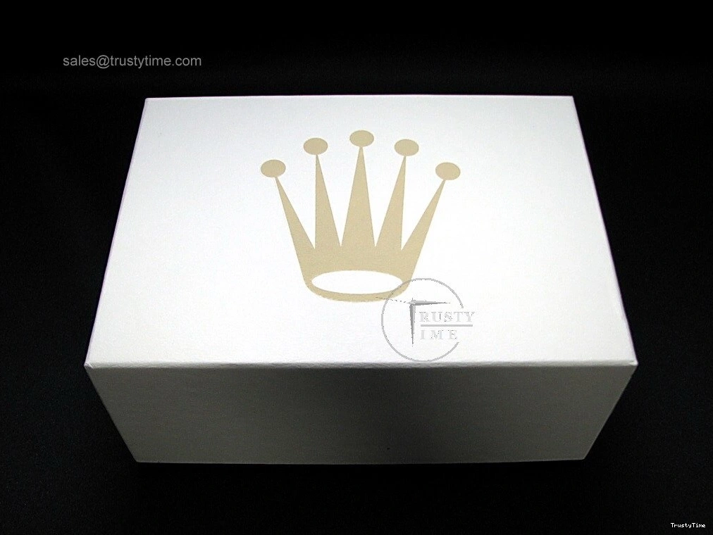 0825 Effortless ROLBOX002 – Rolex 2006 Edition Box and Papers 845